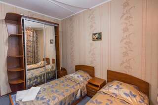 Отель Гостиница Рогачев Рогачев Двухместный номер с 2 отдельными кроватями-6